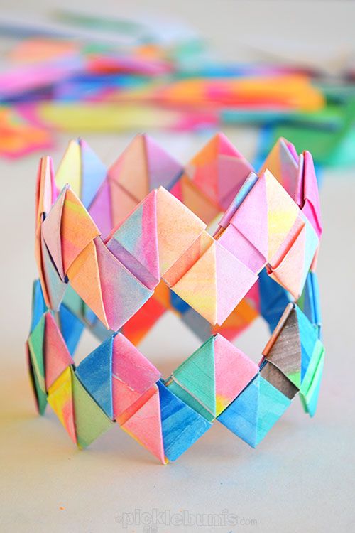 DIY paper Bracelets for Kids activities to do during school holidays